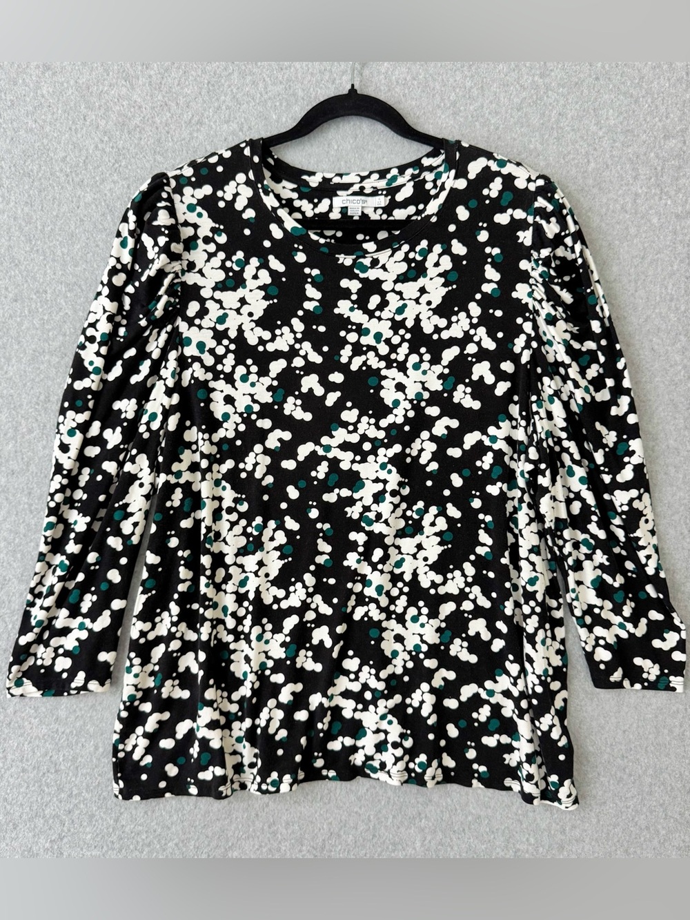 Chico's 4 Womens Size XXL Top Black Teal White Touch of Cool Dot Ruched Sleeve